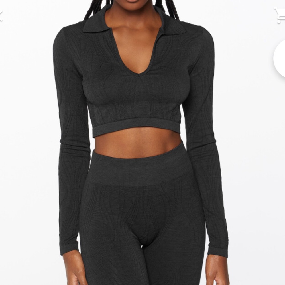 X-Skin division long sleeve crop top